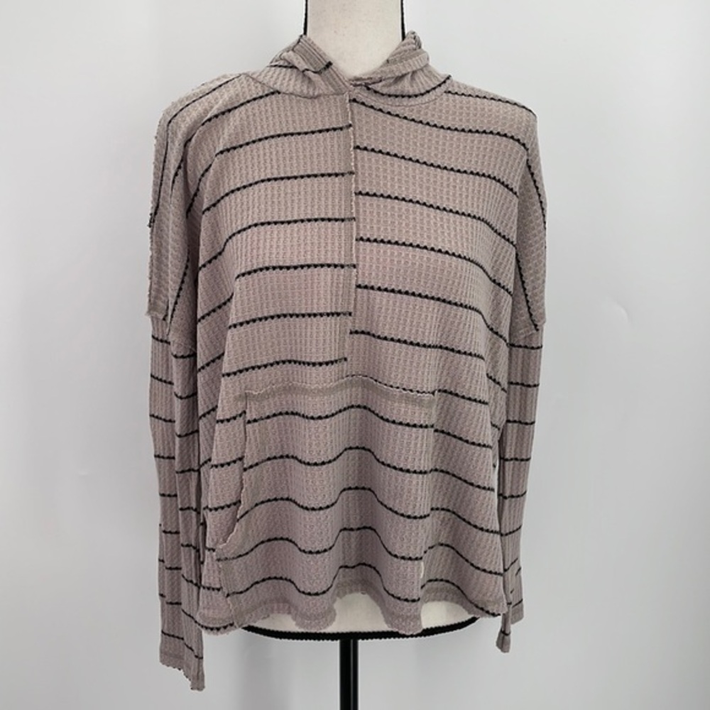 UEC Billabong thermal hooded top medium oversize taupe & black stripes